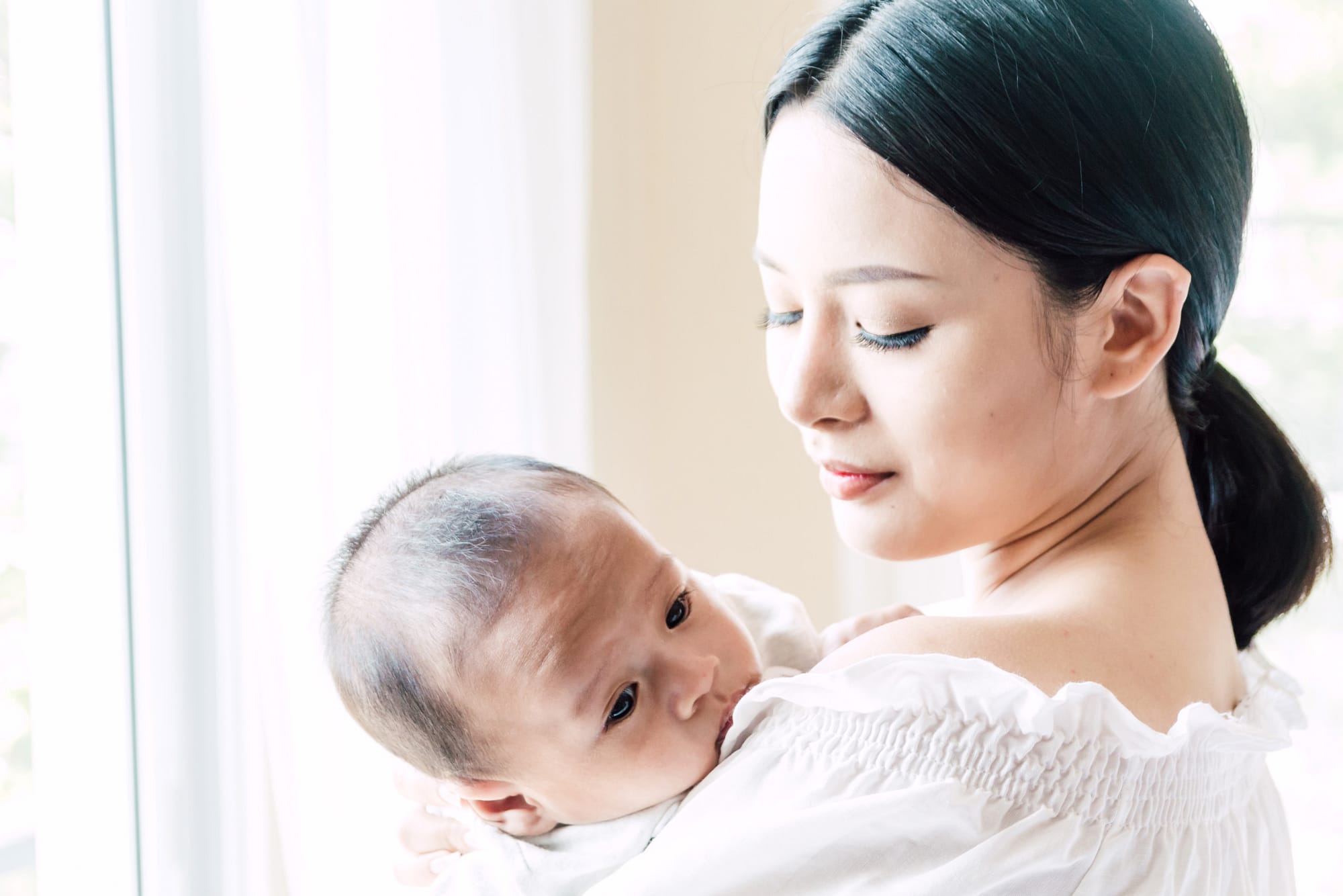 Breastfeeding After Implants: FAQs & Patient Guide