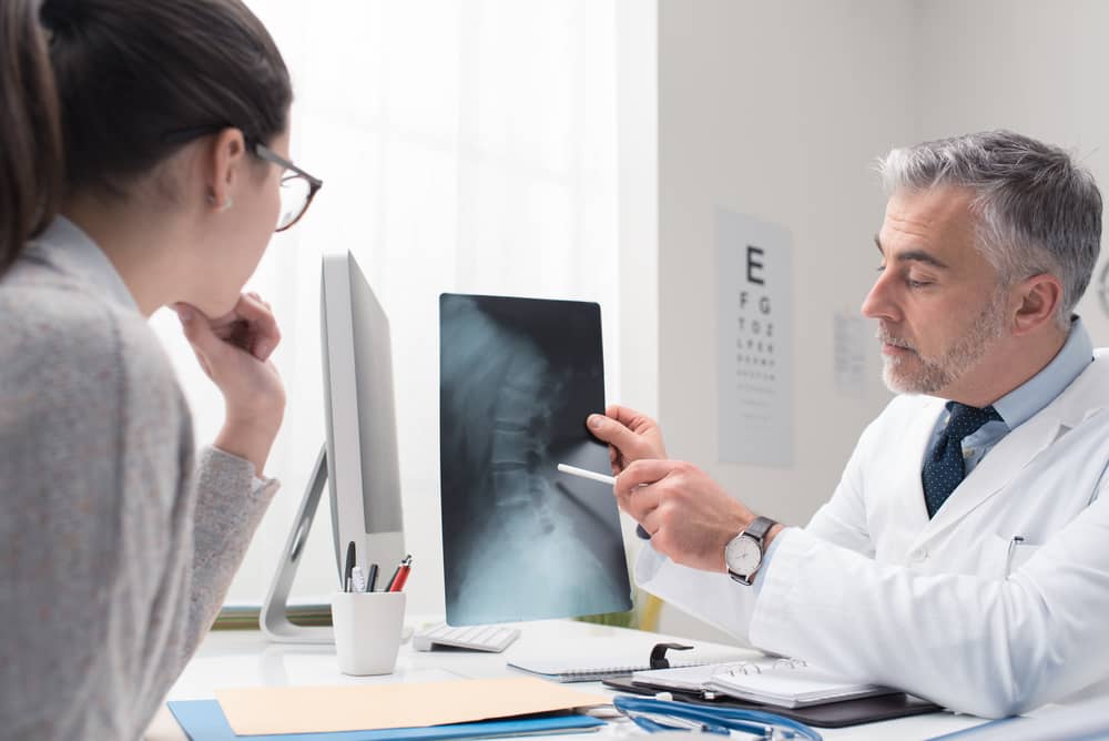 Qualities to Look for in a Minimally Invasive Spine Surgeon